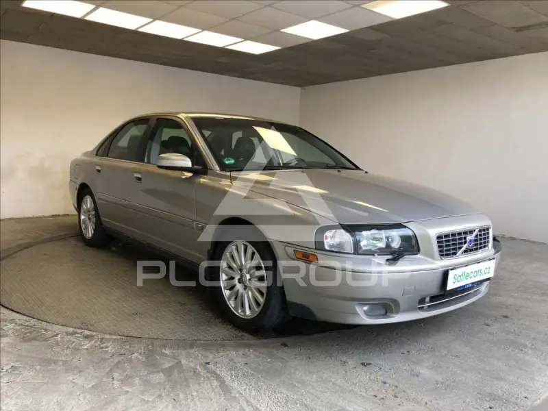 2004 Volvo S80