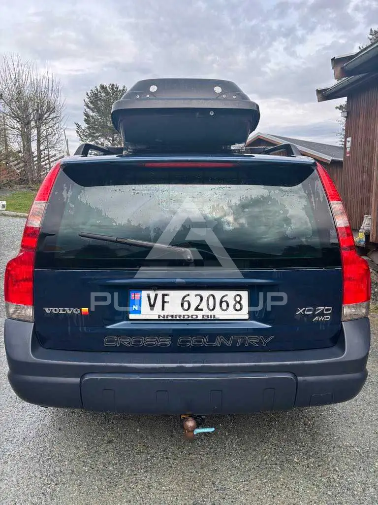 2004 Volvo XC70