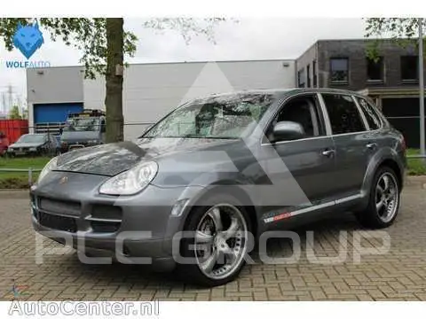 2004 Porsche Cayenne