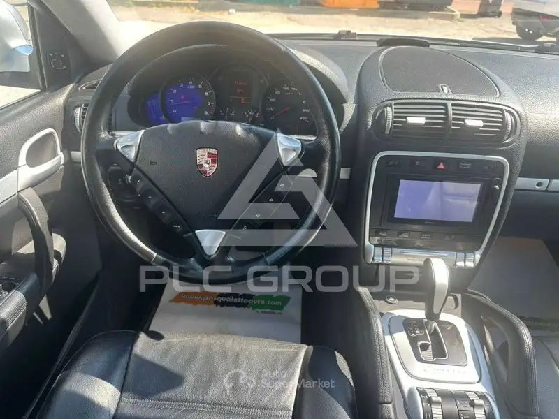 2004 Porsche Cayenne