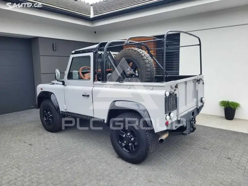 2004 Land Rover DEFENDER
