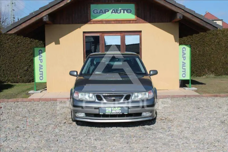 2004 SAAB 9-5