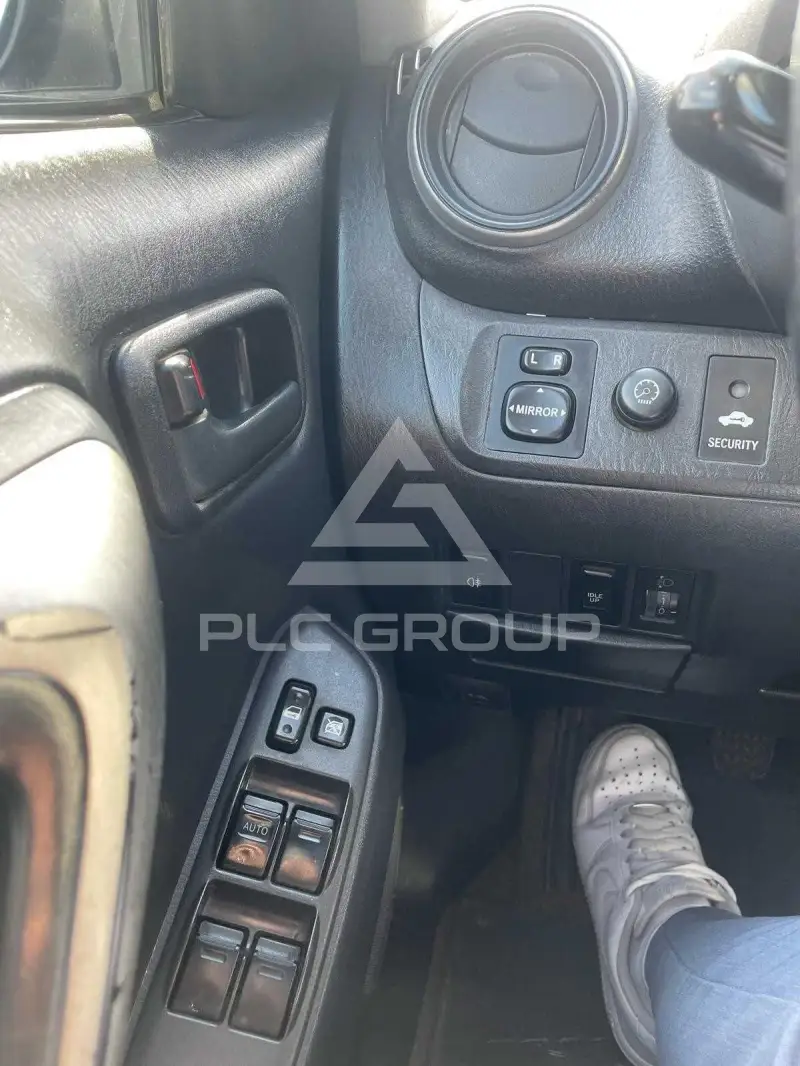 2004 Toyota RAV4