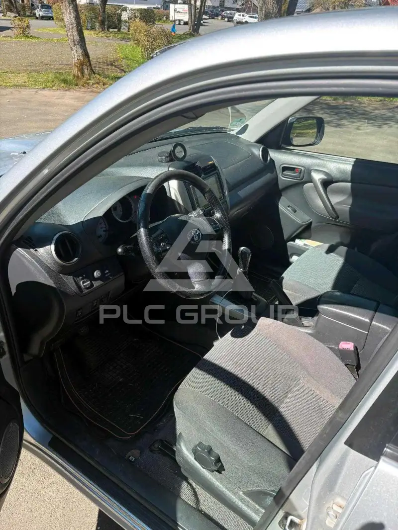 2004 Toyota RAV4