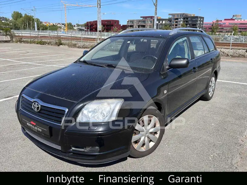 2004 Toyota Avensis