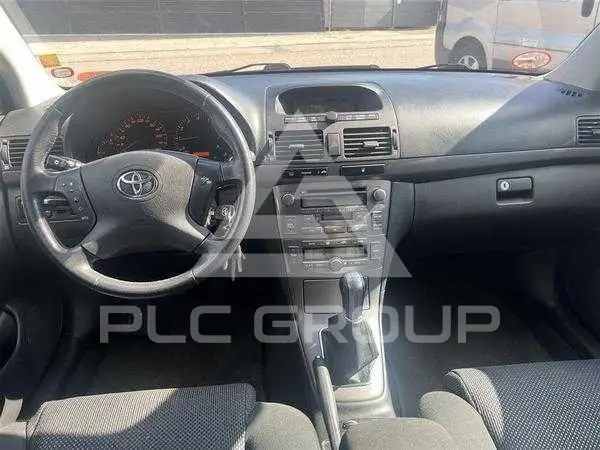 2004 Toyota Avensis