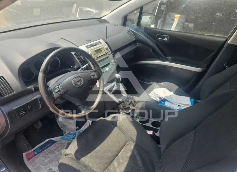 2004 Toyota COROLLA
