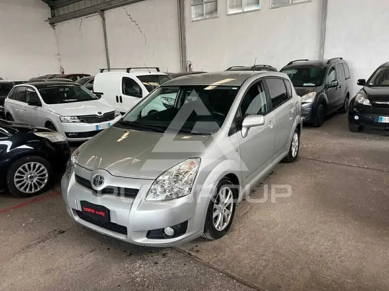 2004 Toyota COROLLA