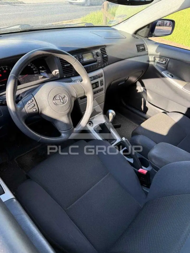 2004 Toyota COROLLA