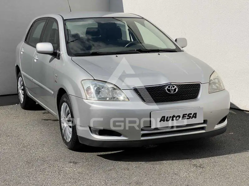 2004 Toyota COROLLA