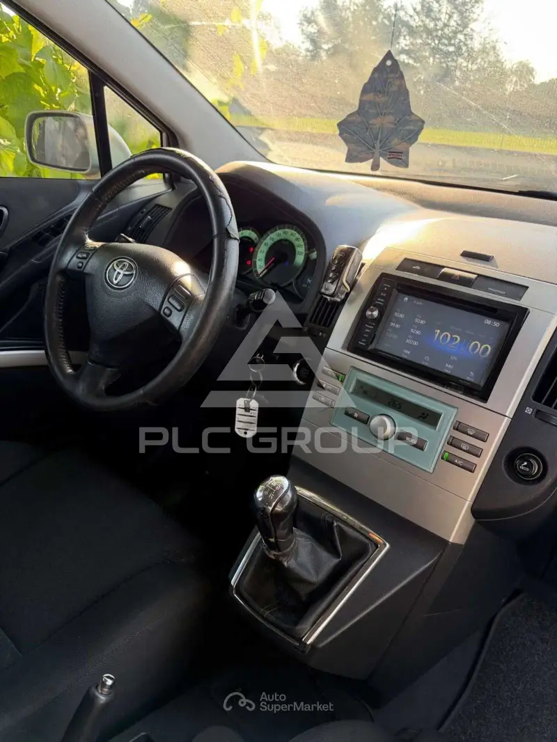 2004 Toyota COROLLA