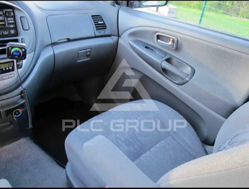 2004 Toyota PREVIA