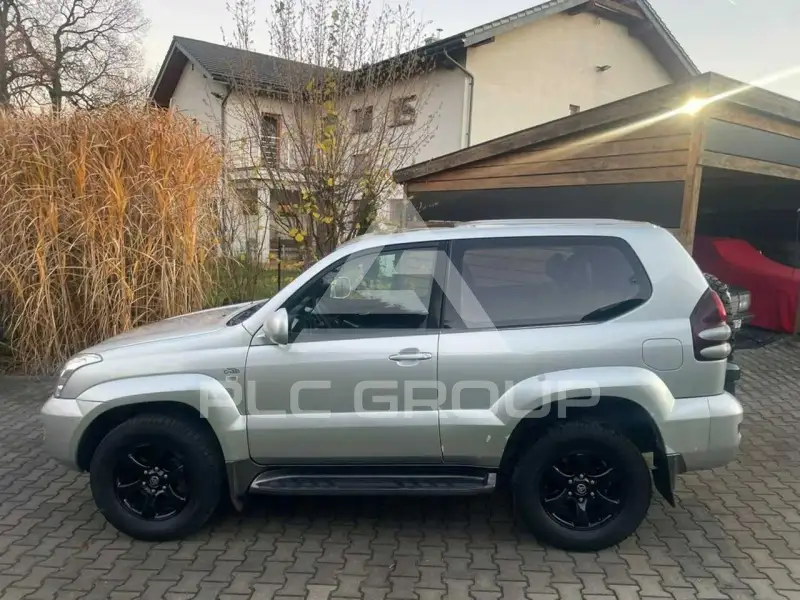 2004 Toyota LAND CRUISER
