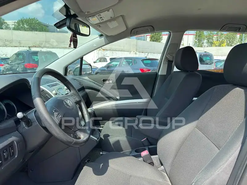 2004 Toyota COROLLA