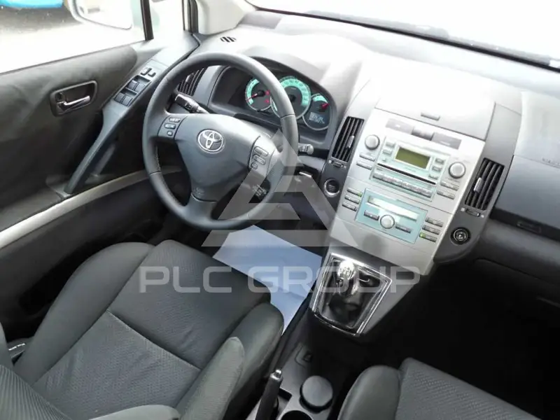 2004 Toyota COROLLA