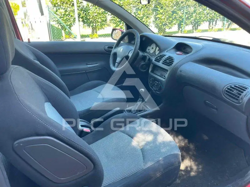 2004 Peugeot 206