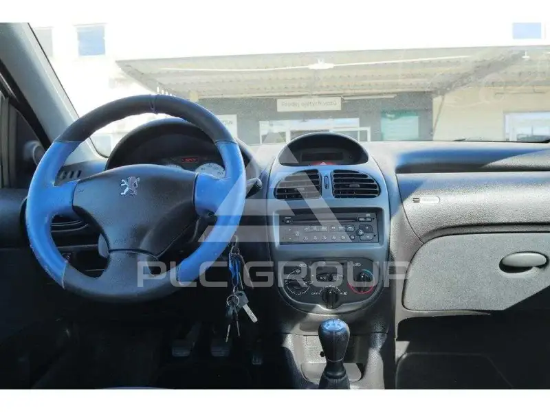 2004 Peugeot 206