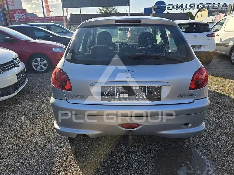 2004 Peugeot 206