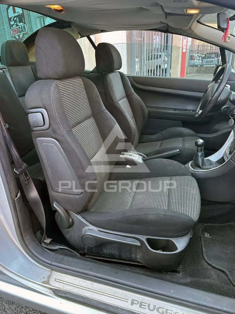 2004 Peugeot 307