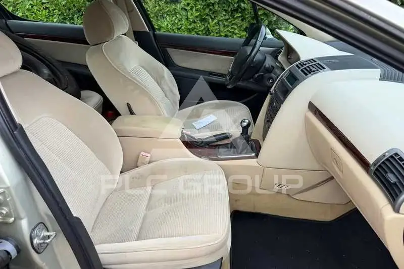 2004 Peugeot 407