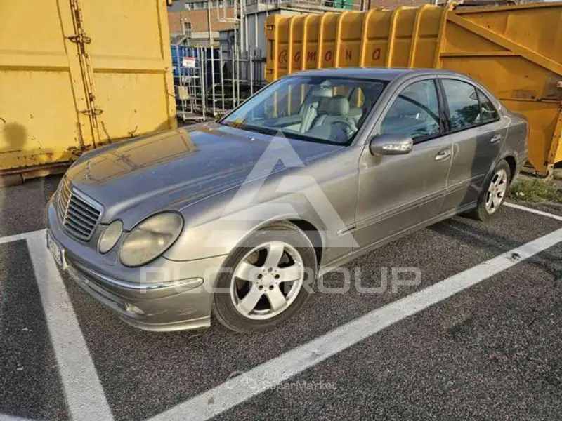 2004 Mercedes Benz E-Class