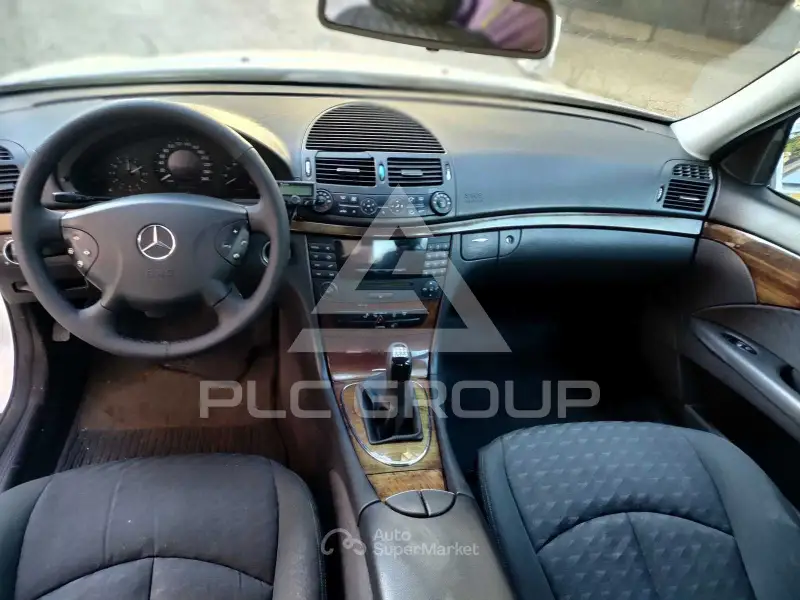 2004 Mercedes Benz E-Class