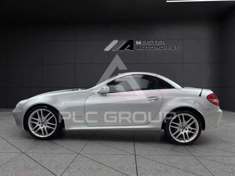 2004 Mercedes Benz SLK-Class