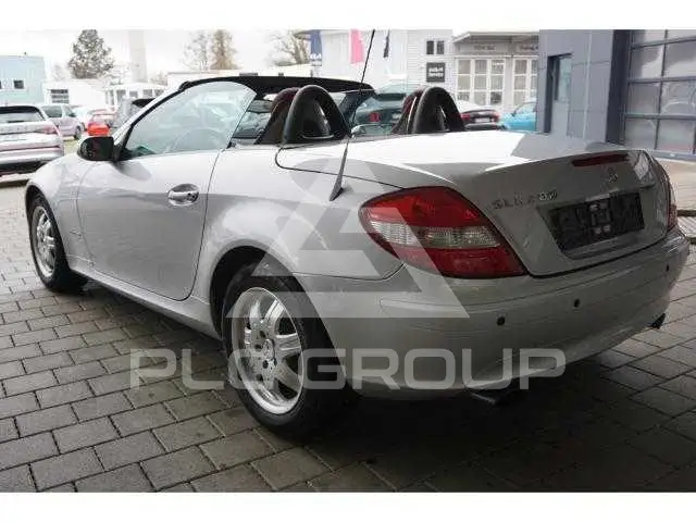 2004 Mercedes Benz SLK-Class