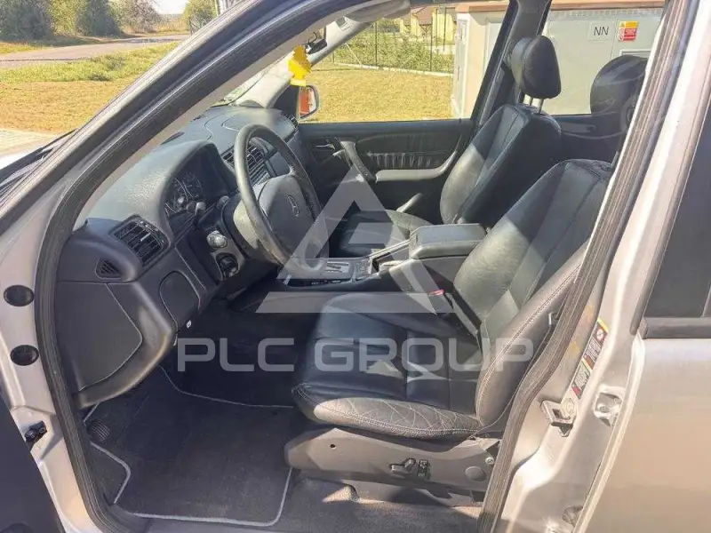 2004 Mercedes Benz ML-Class