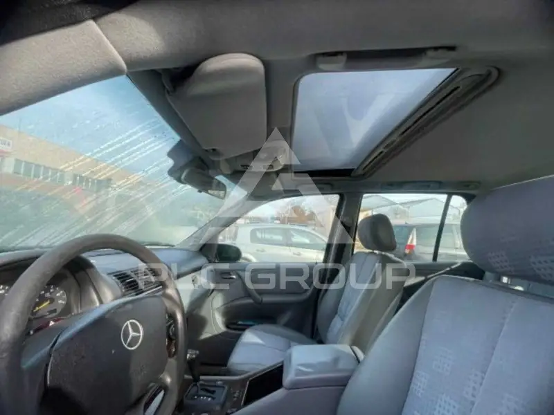 2004 Mercedes Benz ML-Class