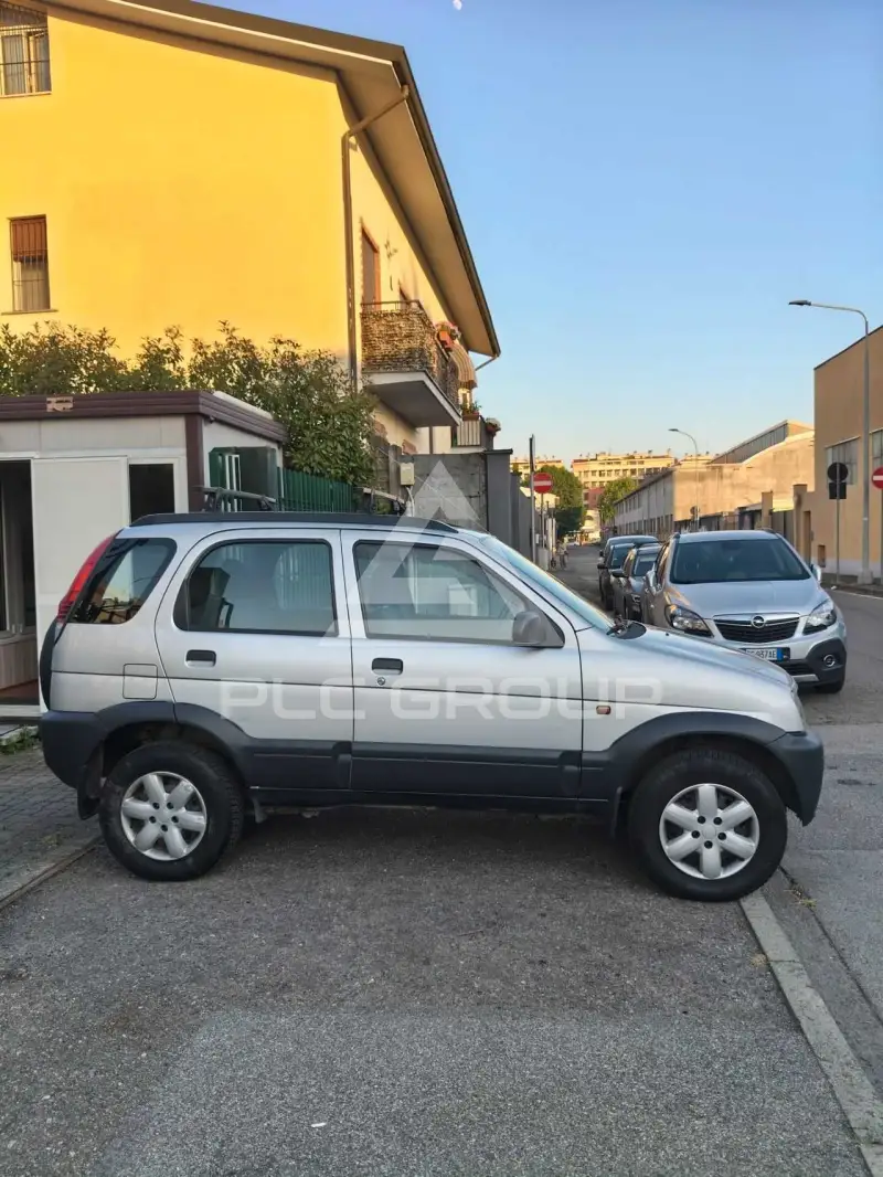 2004 Daihatsu Terios