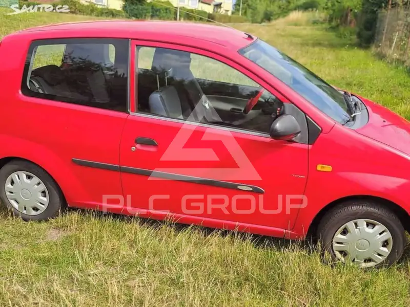 2004 Daihatsu Mira Cocoa