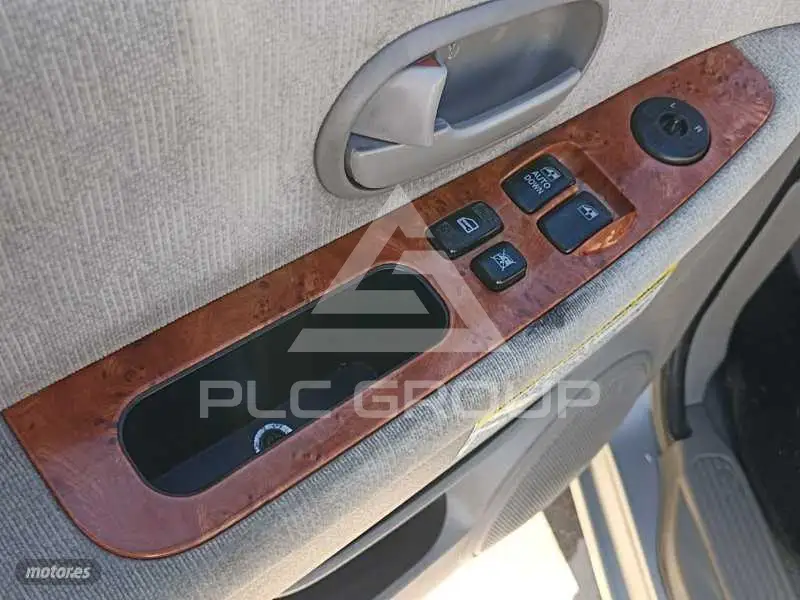 2004 KIA Carnival