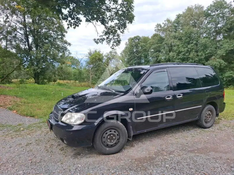 2004 KIA Carnival