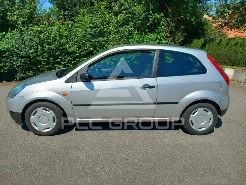 2004 Ford FIESTA