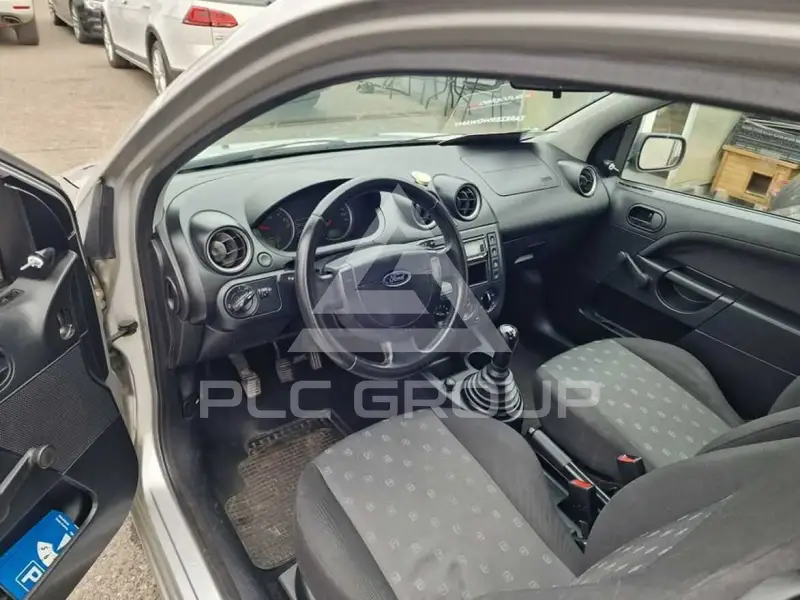 2004 Ford FIESTA