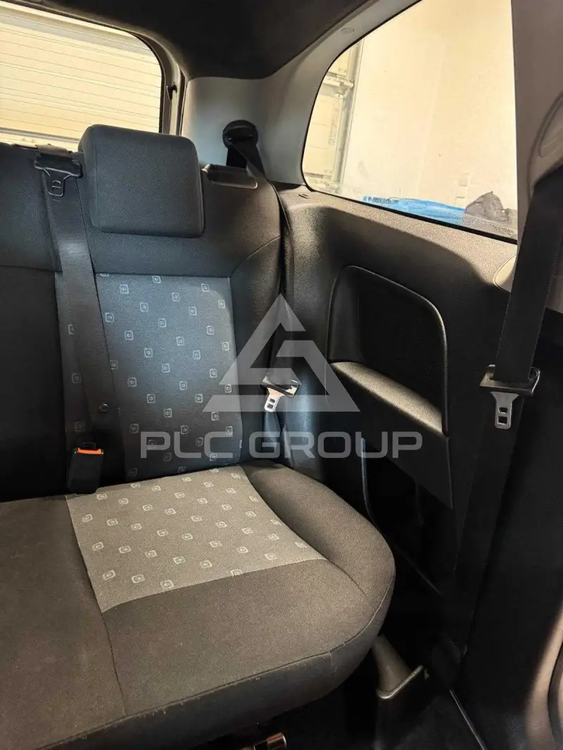 2004 Ford FIESTA