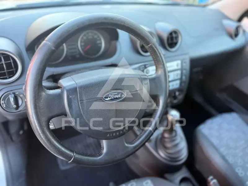2004 Ford FIESTA
