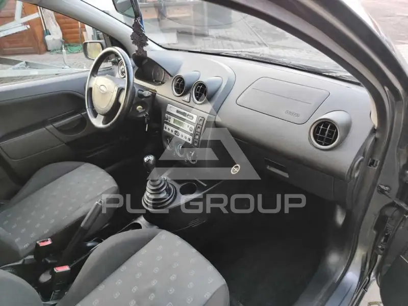 2004 Ford FIESTA