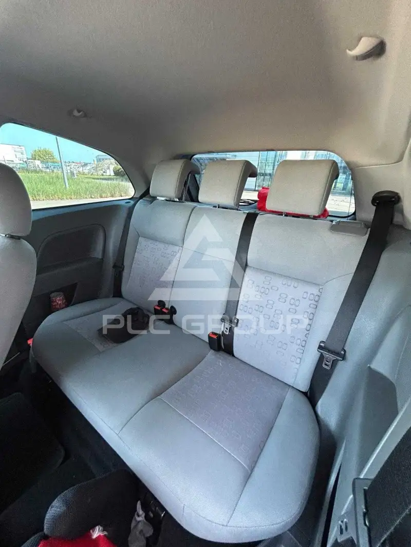 2004 Ford FIESTA
