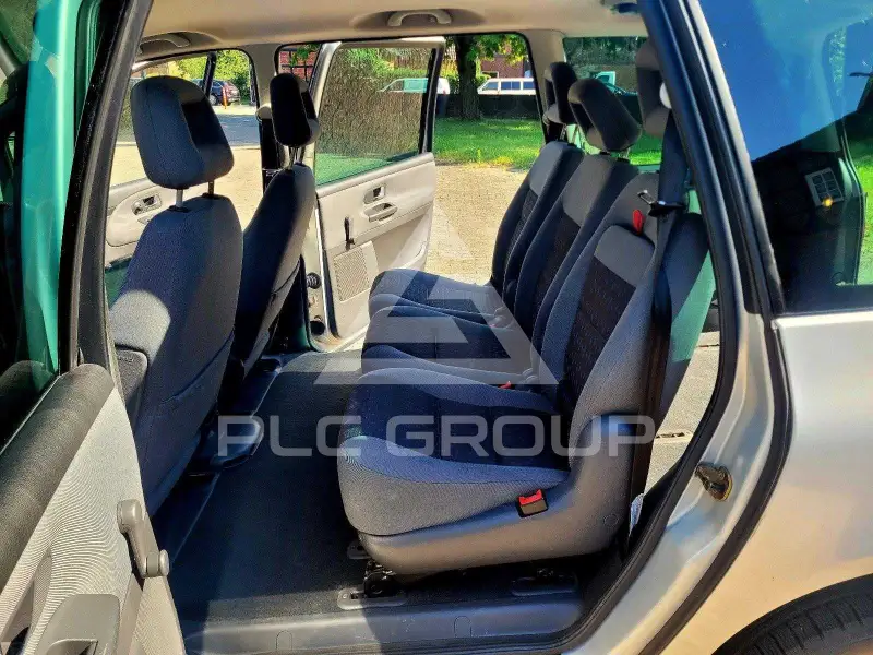 2004 Ford GALAXY