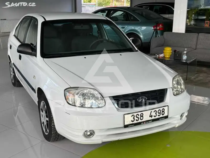 2004 Hyundai Accent