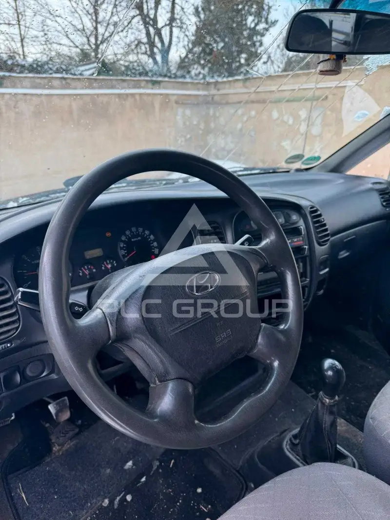 2004 Hyundai Starex