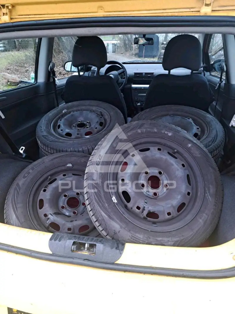 2004 Volkswagen FOX