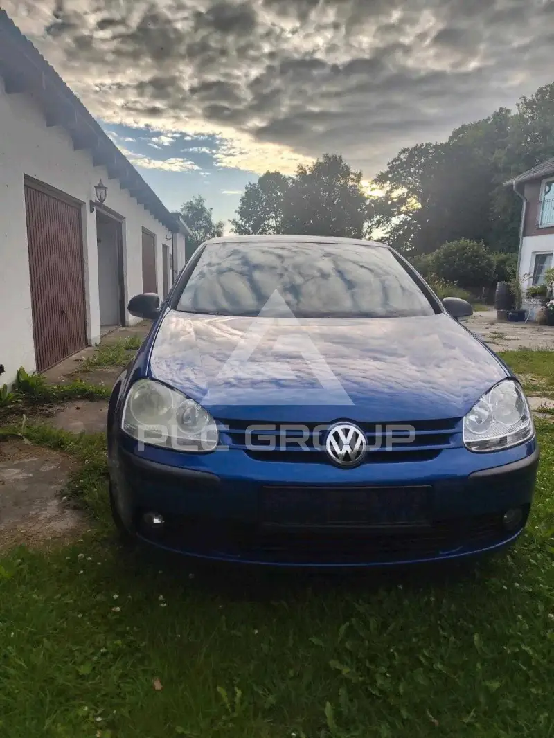 2004 Volkswagen GOLF