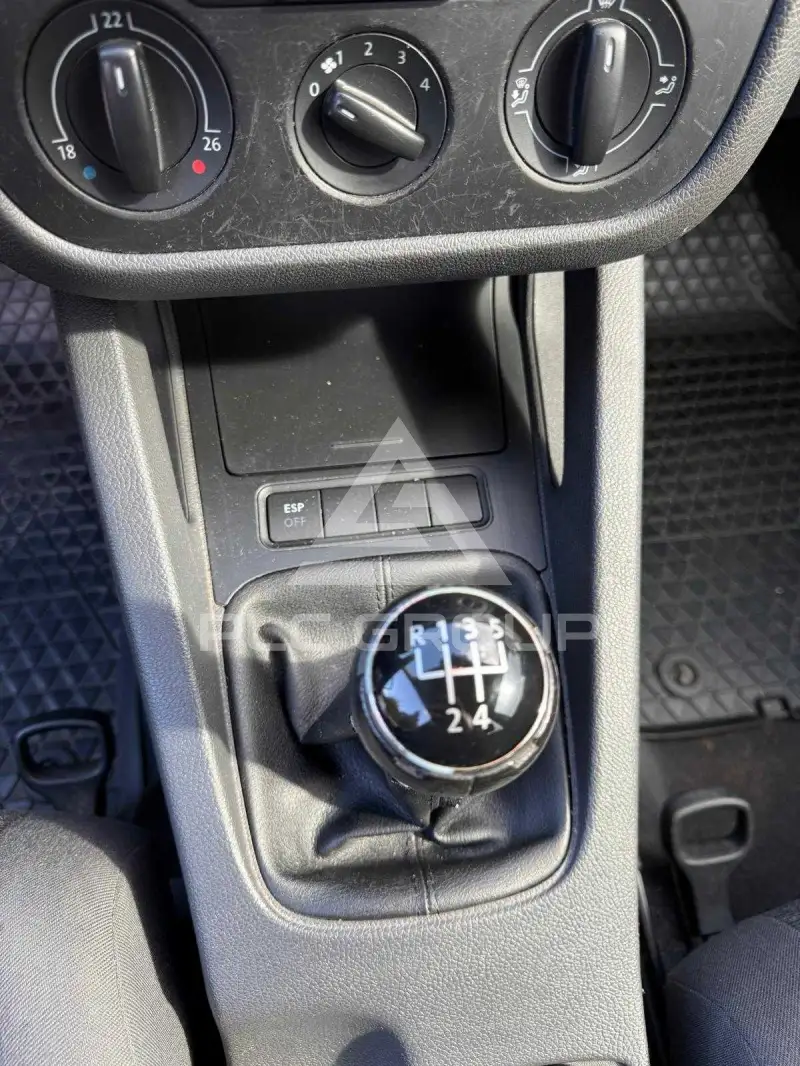 2004 Volkswagen GOLF