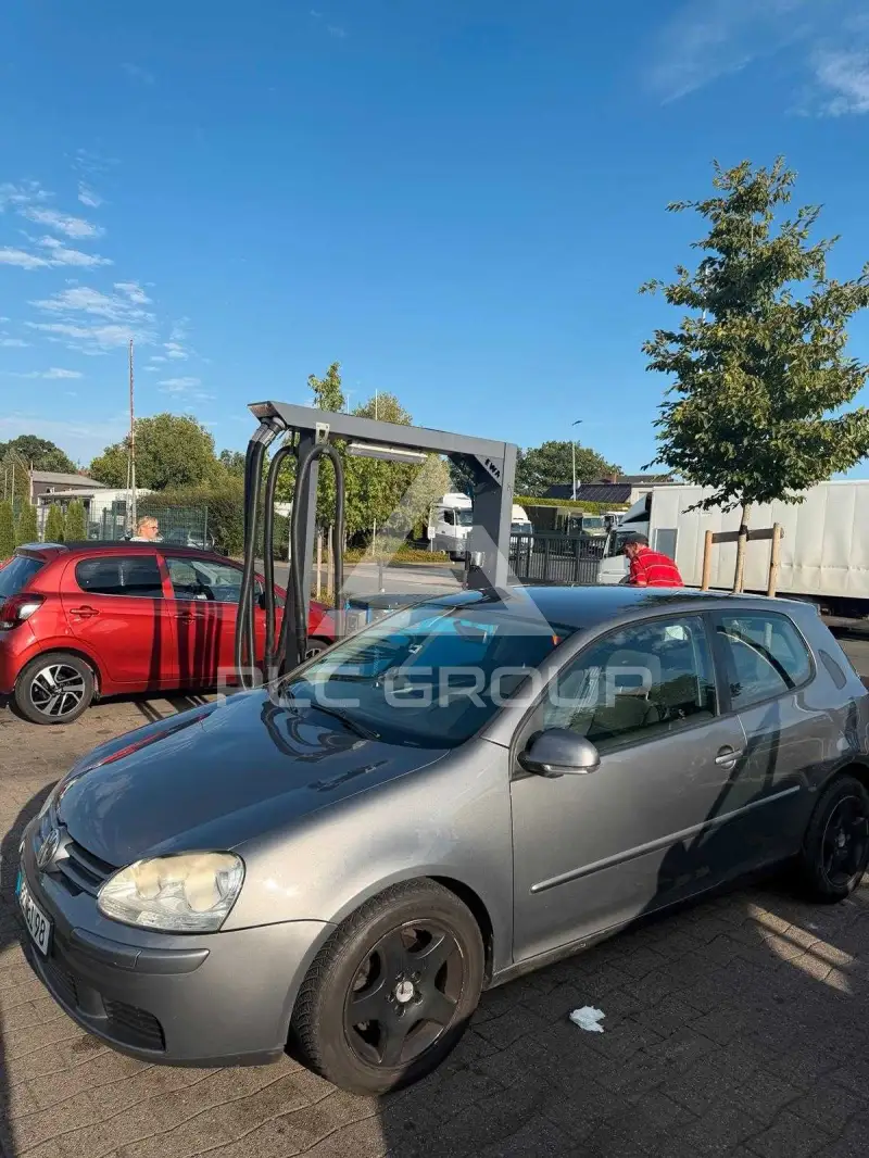 2004 Volkswagen GOLF
