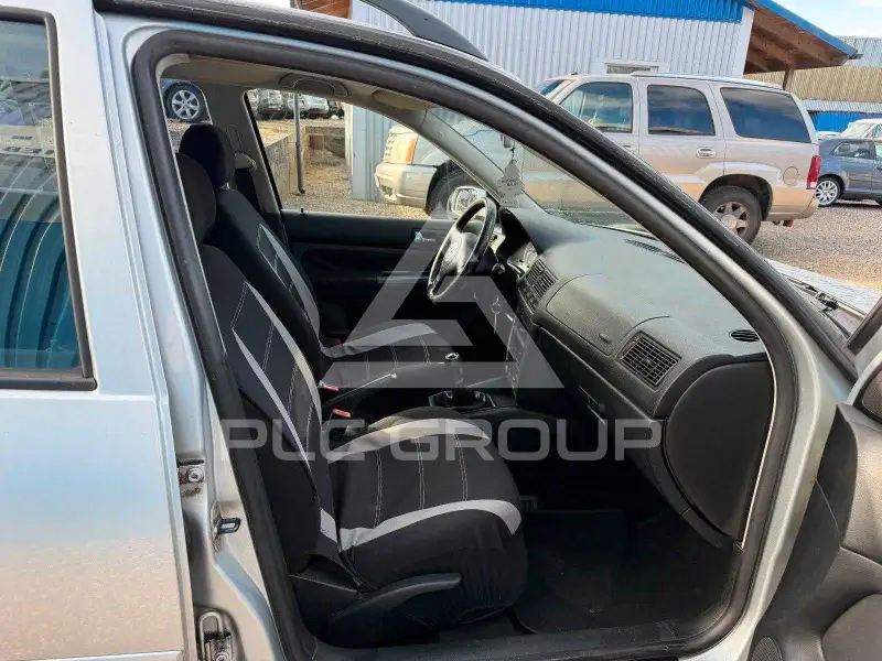 2004 Volkswagen GOLF