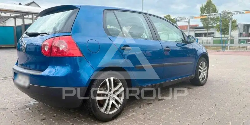 2004 Volkswagen GOLF