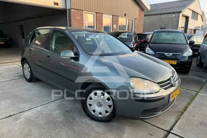 2004 Volkswagen GOLF
